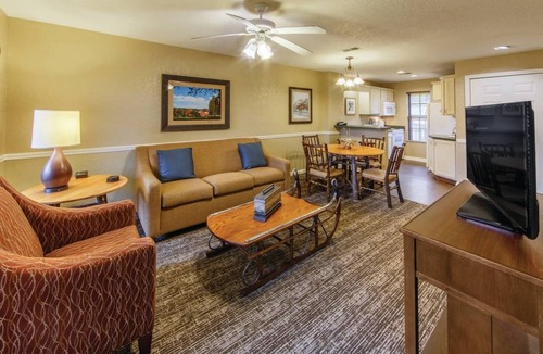 South Lee Hotel | Great Place - 2 BD - Kitchen and Pool