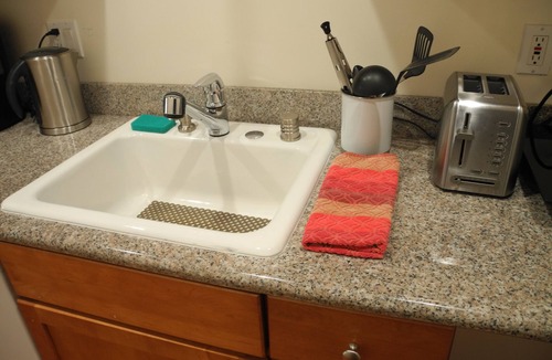 Parkside Apartment | GREAT PLACE, CONVENIENT LOCATION, SLEEP 4