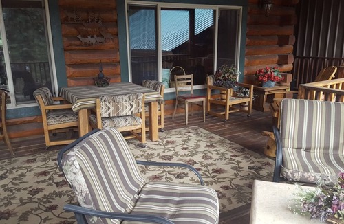 Featherville Cabin | Great Place to Get Away to!