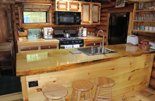 Belgrade Cabin | Great Pond Shoreline- Charming Log Cabin