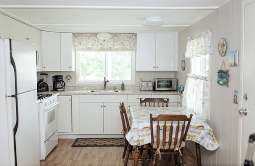Fishers Landing Cottage | Great price, A-Bay+Clayton! Clean, quiet 3 bedroom cottage+River access+swim.