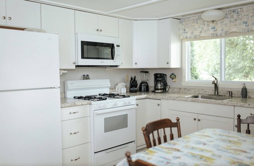 Fishers Landing Cottage | Great price, A-Bay+Clayton! Clean, quiet 3 bedroom cottage+River access+swim.