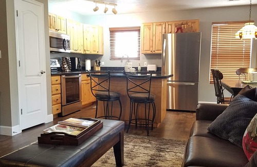 Park City Condo | Great Rates! Garage Parking and Shuttle- Easy Deer Valley Access!
