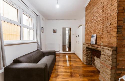 West Ham House | Great Rooms in Plaistow