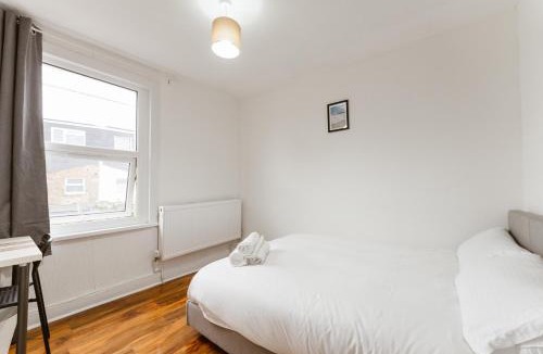 West Ham House | Great Rooms in Plaistow