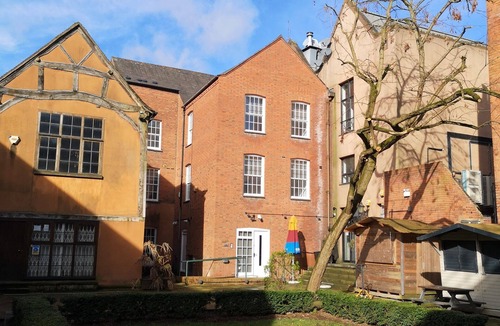 Coventry City Centre Apartment | Great self contained studio