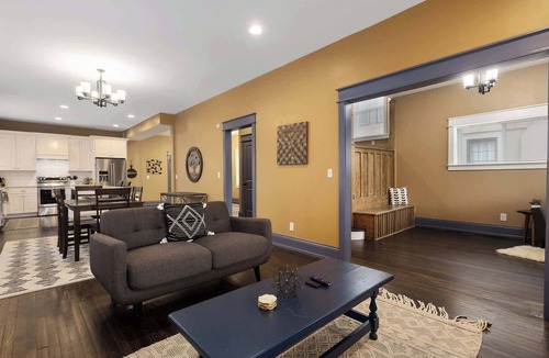 Hanover Place House | Great Space Perfect for FIFA Near Plaza+Pets OK