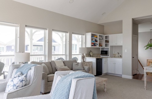 Beachside Village House | Great Spring-Summer Deals Luxury Family Amazing Ocean Views Beachside Village