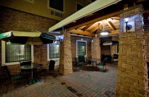 Chesapeake Apartment | Great Studio | Pool & Hot Tub. Your Next Vacation