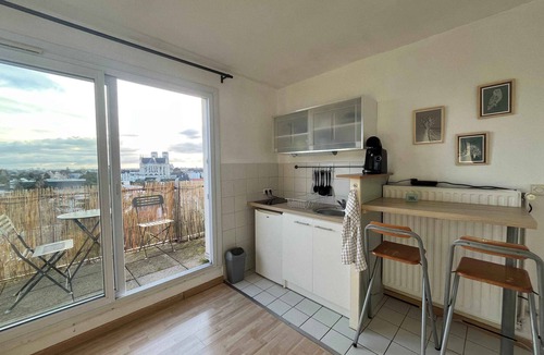 Coudray Apartment | Great Studio with balcony