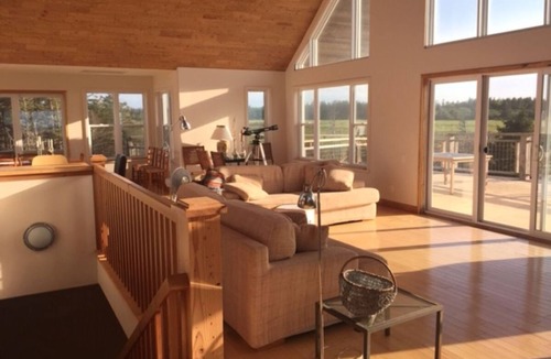 Saint Peters Bay Cottage | Great summer house walking distance to the beach