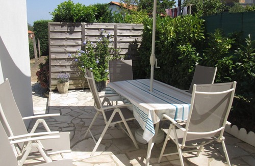 Mouguerre Apartment | great T3 ground floor in house