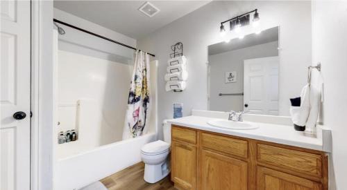Brighton Apartment | Great two bedroom spot near airport