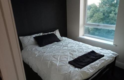 Bradford Apartment | Great value 2 bedroom Appartment - Spacious