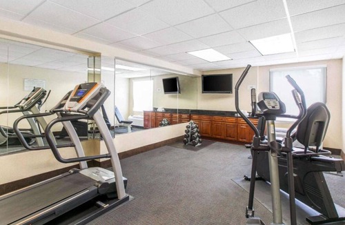Edison House | Great value and friendly service in Edison