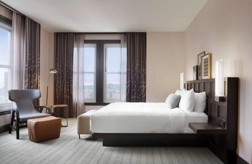 Theater District Hotel | Great Value, Quality Stay! Spacious Unit Near Union Square, Pets Allowed!