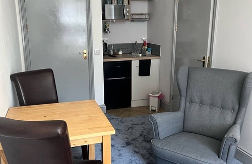 Camelford Apartment | Great value serviced accommodation North Cornwall