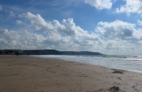 Camelford Apartment | Great value serviced accommodation North Cornwall