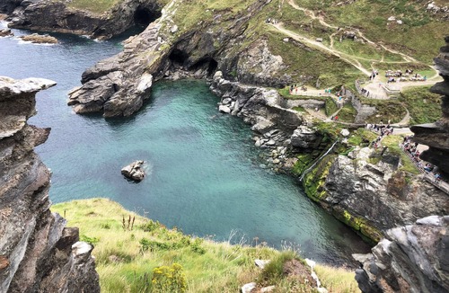 Camelford Apartment | Great value serviced accommodation North Cornwall