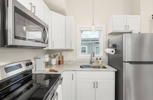 Daniels Hill House | Great Views near Downtown! Work Remote or Couples Retreat