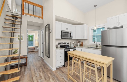 Daniels Hill House | Great Views near Downtown! Work Remote or Couples Retreat