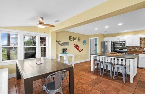 Mexico Beach House | Great Views - Pet Friendly- Great Rates for Spring and Summer Dates - Book Now!