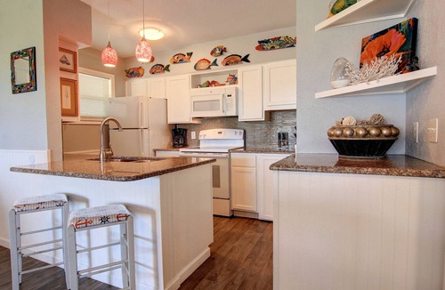 Port Aransas Condo | Great views, swimming pool, boardwalk to the beach, picnic tables, play area, co