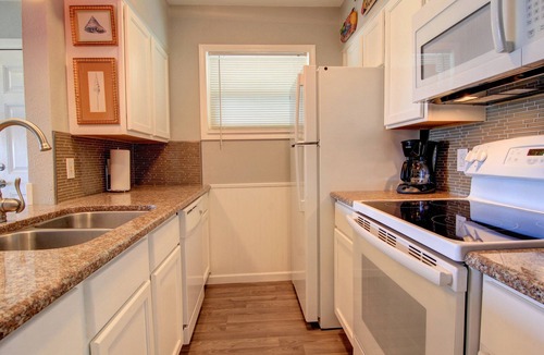 Port Aransas Condo | Great views, swimming pool, boardwalk to the beach, picnic tables, play area, co