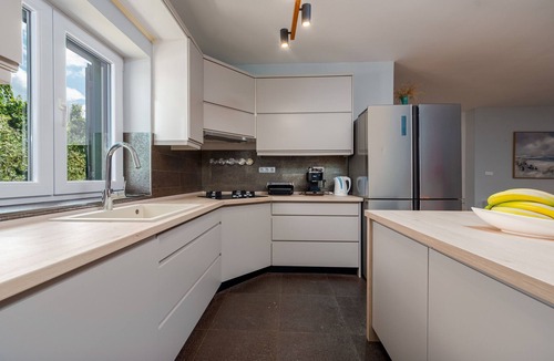 Poljica Villa | Great Villa Field Hills with sauna and jacuzzi