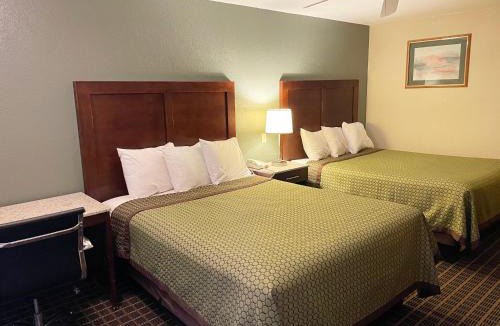 Carlsbad Hotel | Great Western Inn & Suites