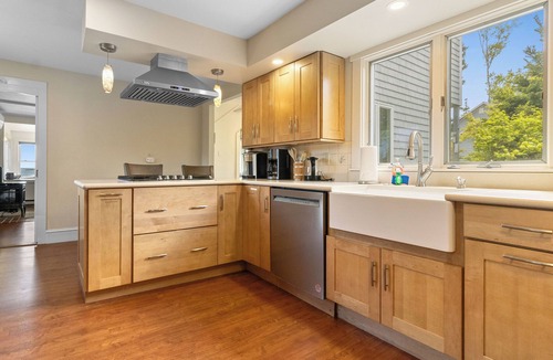 Port Clyde House | Great White Caps - Family Friendly Oceanfront