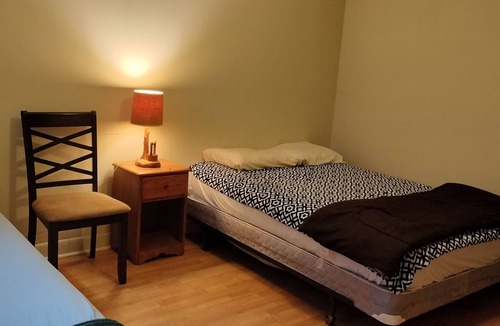 Downtown Gatineau Apartment | Great1 bedroom independent accomodation just10 minutes drive fromOttawa downtown