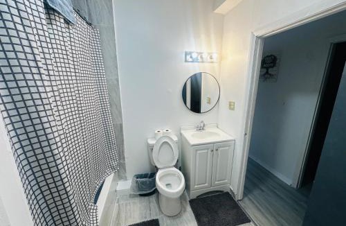 Greater Grand Crossing Apartment | Greater Grand Crossing/Hyde Park