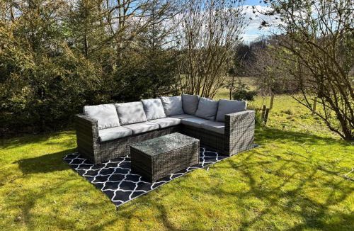 Sedlescombe House | Greatwood Shepherds Hut