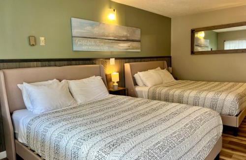 Lake George Hotel | Green Acre Motel