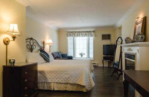 Kingston House | Green Acres Inn