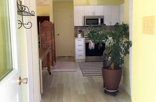 Industrial Park Condo | Green Blossoming, Sunny, Newly Renovated, Condo