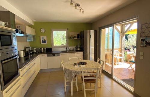 Saint-Marc-sur-Mer House | Green by the sea