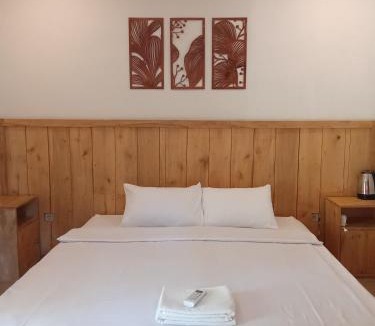 Kecamatan Lembar House | Green cottage