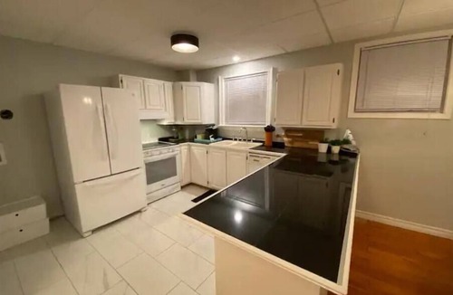Beaverton Apartment | Green Door