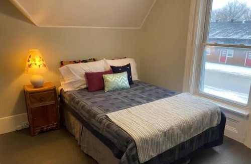Beaverton Apartment | Green Door