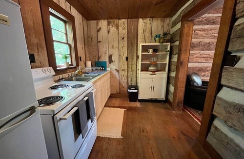 Chatsworth House | Green Door Cabin