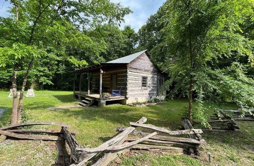 Chatsworth House | Green Door Cabin