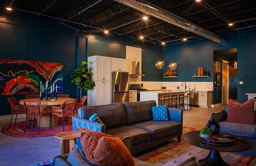 San Angelo House | 'Green Door' Downtown Loft