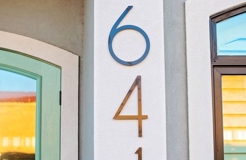 San Angelo House | 'Green Door' Downtown Loft