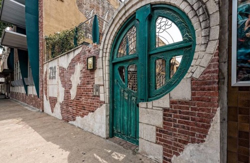 Brazos Apartment | Green Door Lofts-Waco Rose - Silos/Downtown
