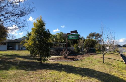 Lavington Hotel | Green Door Motel