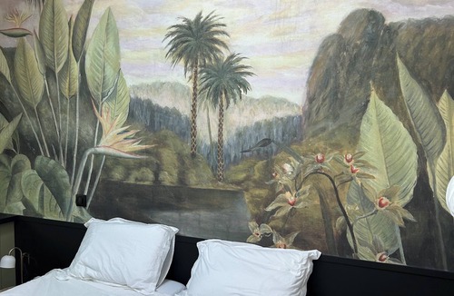 Montceaux Apartment | Green escape