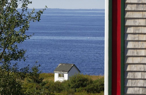 Indian Harbour Apartment | GREEN GABLES Captain`s Cabin