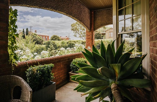 Castlemaine House | Green Gables King Suite